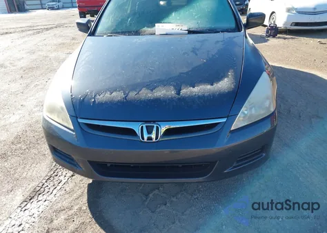 2007 Honda Accord 2.4 Ex z USA, uszkodzony, nr VIN 1HGCM56707A097113